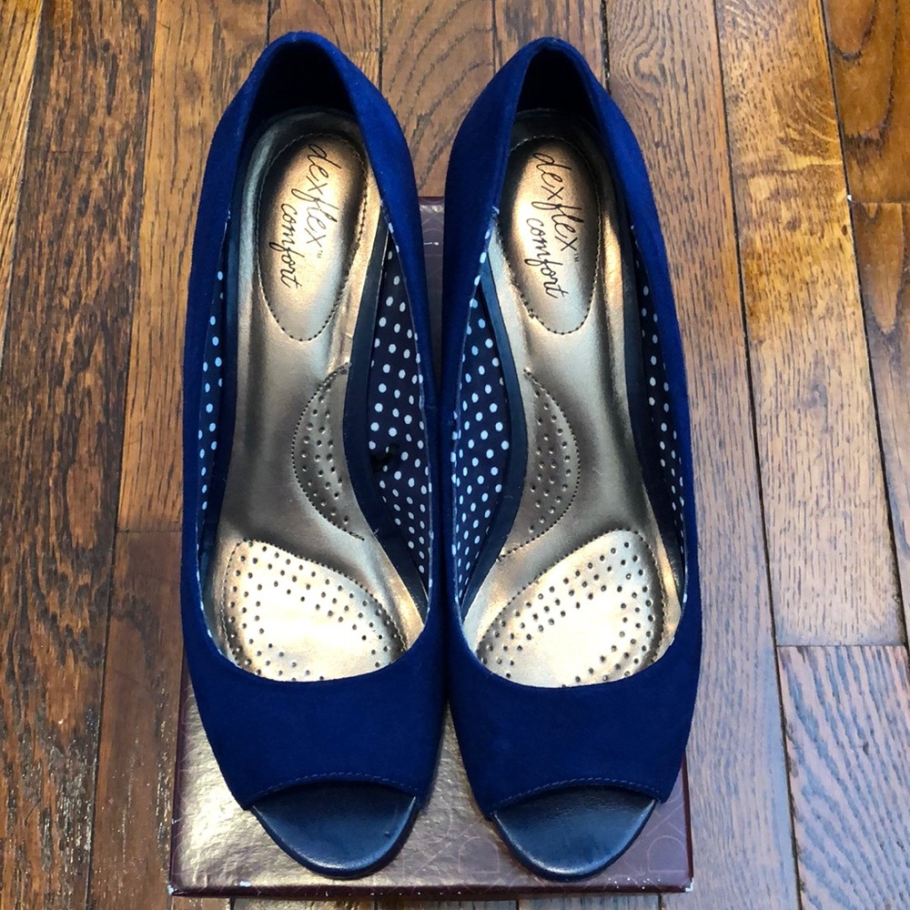 Navy faux suede wooden wedge peep toe